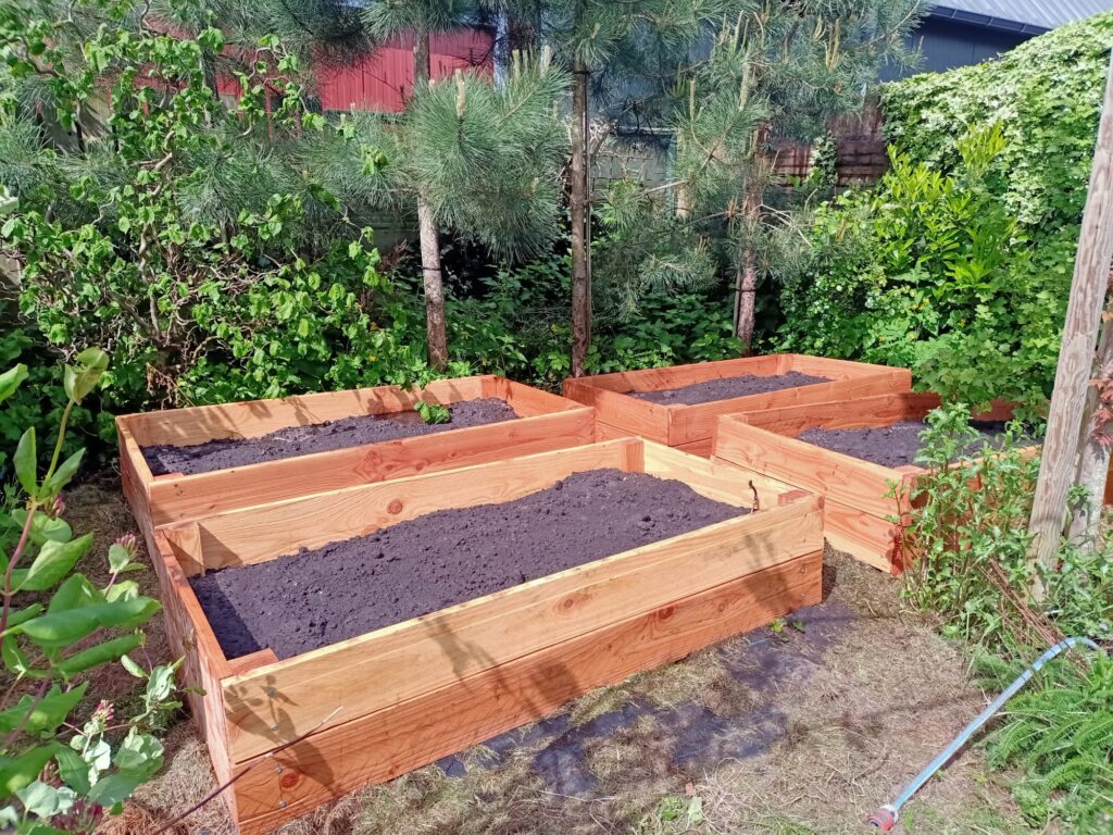 Moestuinbakken 2x1 m